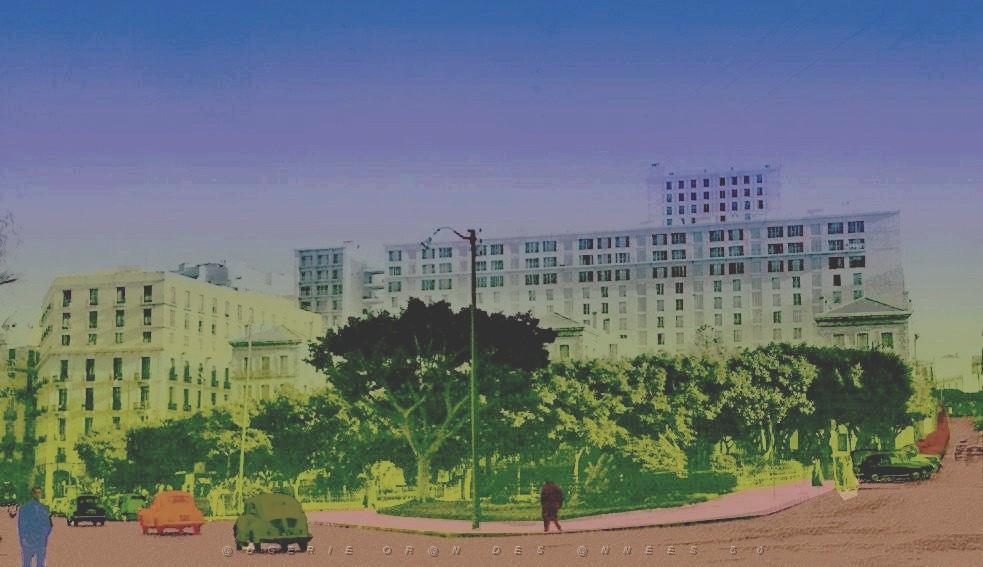 Square garbe Oran.jpg